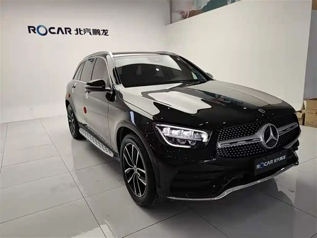 MERCEDES-BENZ GLC
