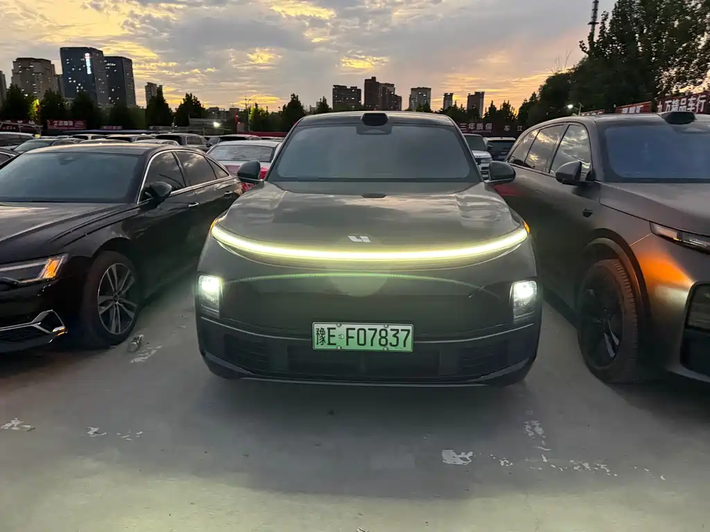 Li Auto Li L9 — миниатюра 2
