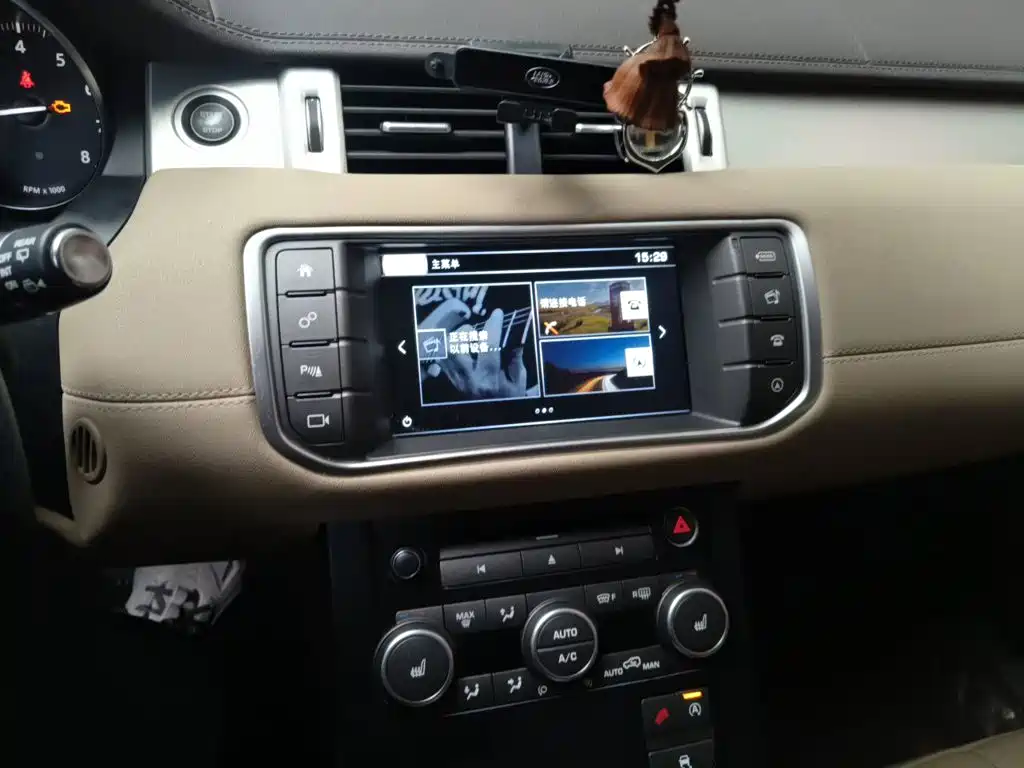 Land Rover Evoque — миниатюра 14