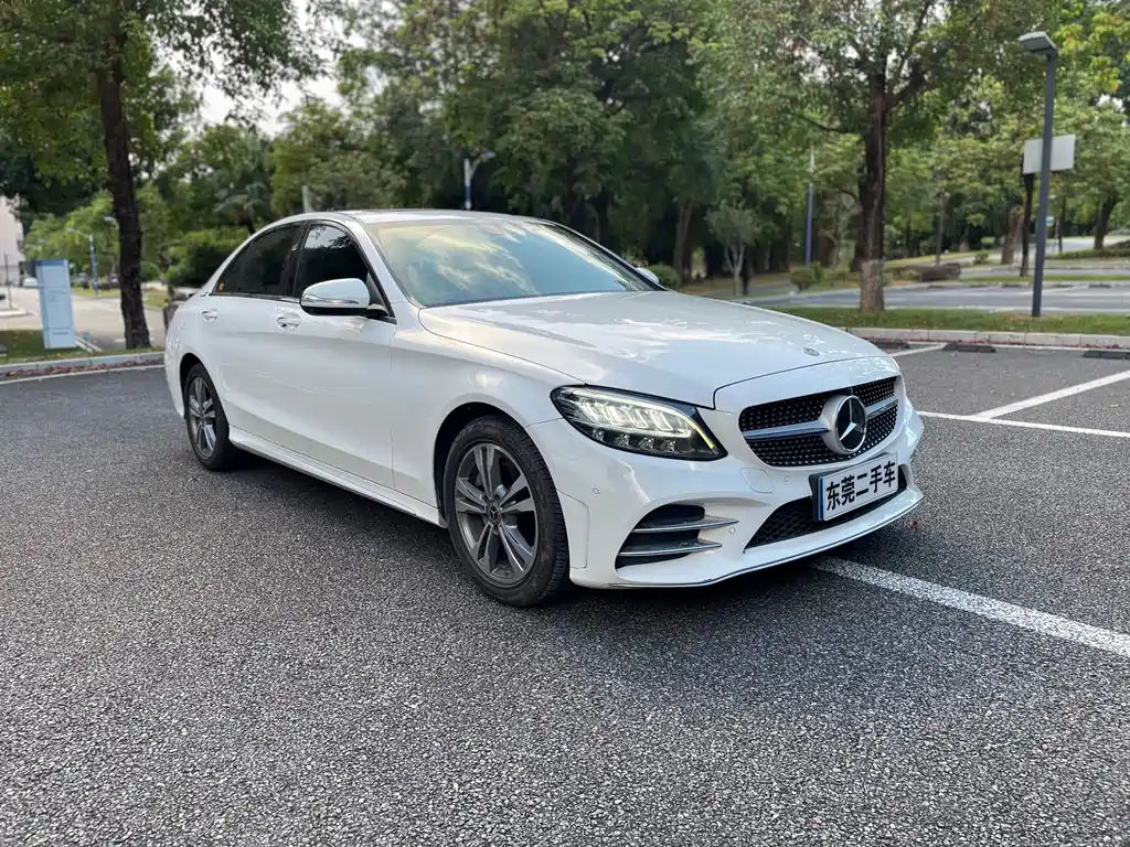 Mercedes-Benz C-Class — миниатюра 2