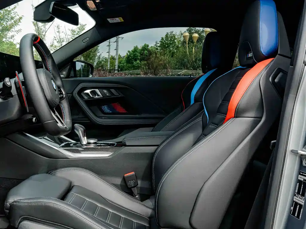 BMW M2 — миниатюра 11