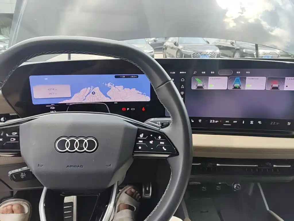 Audi Q6L e-tron — миниатюра 14