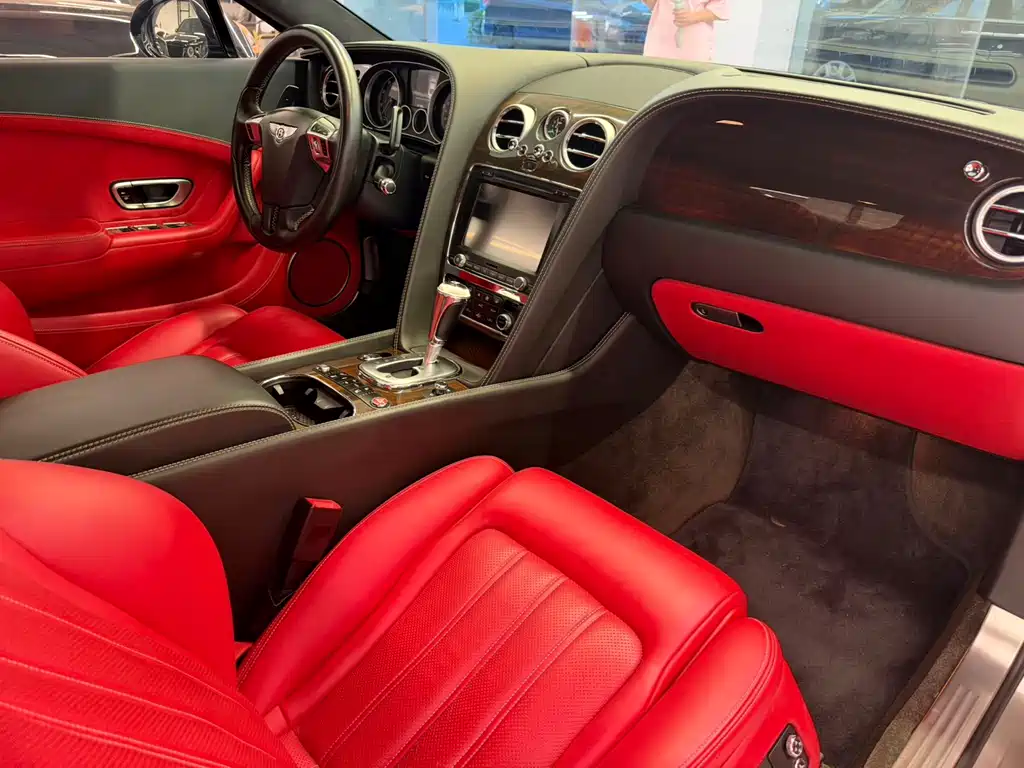 Bentley Continental — миниатюра 7