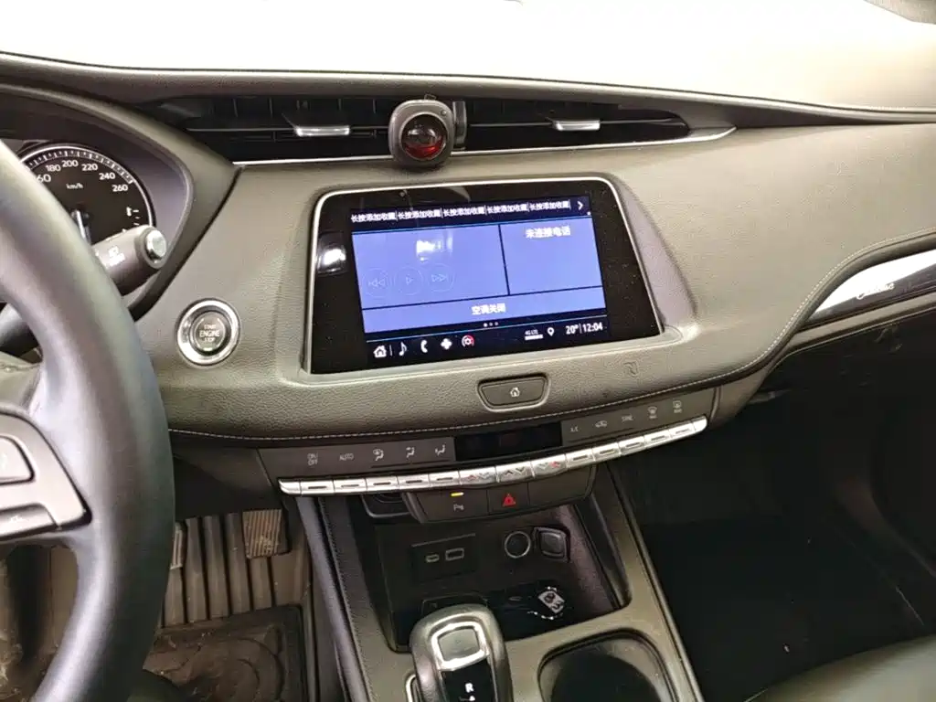 Cadillac XT4 — миниатюра 13