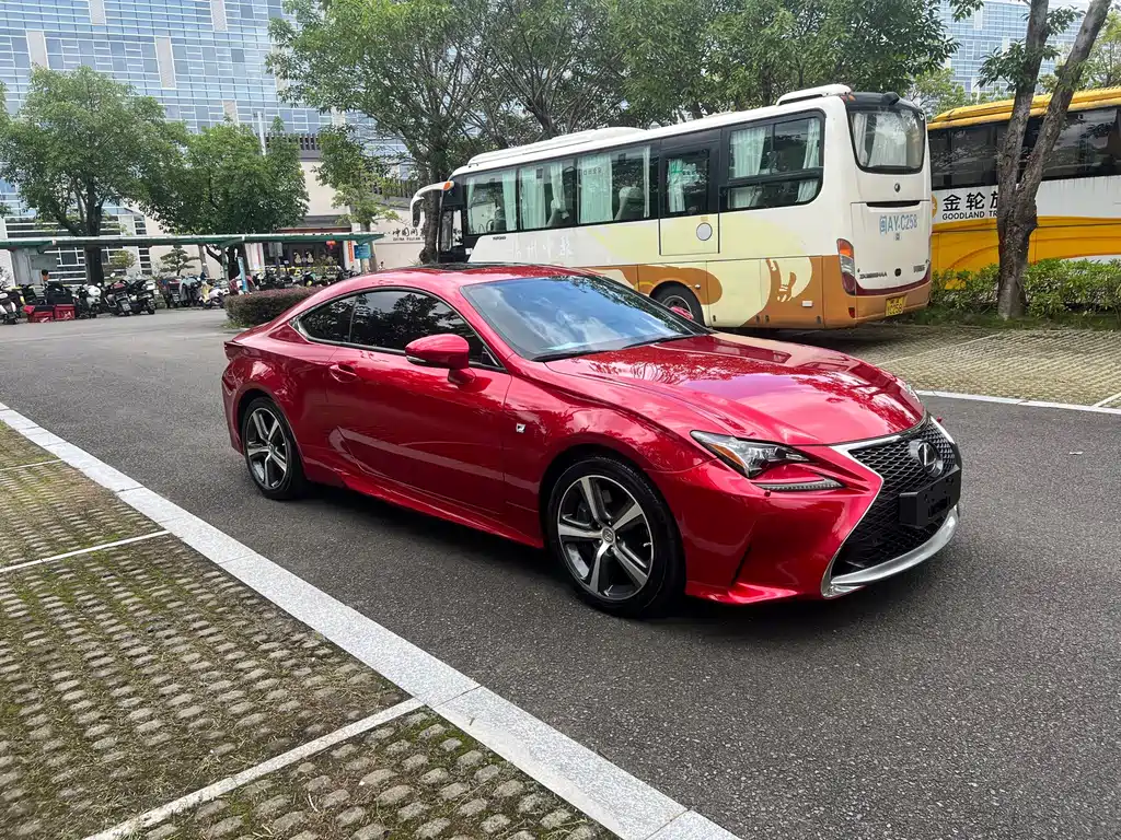 Lexus RC — миниатюра 3