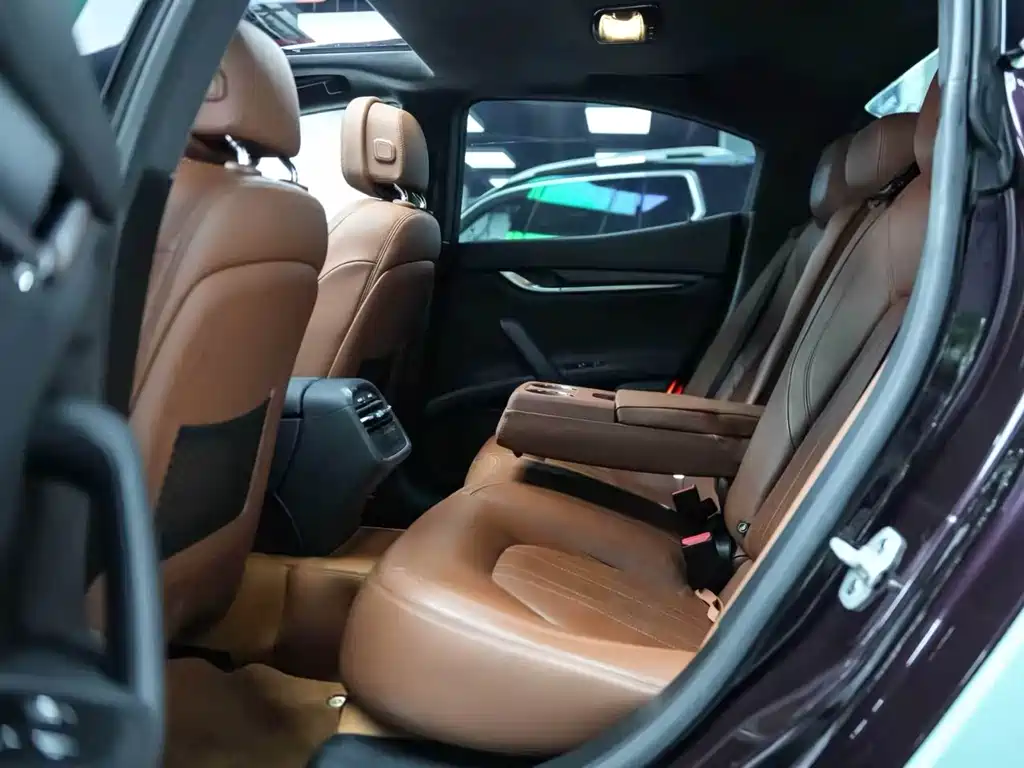 Maserati Ghibli — миниатюра 9
