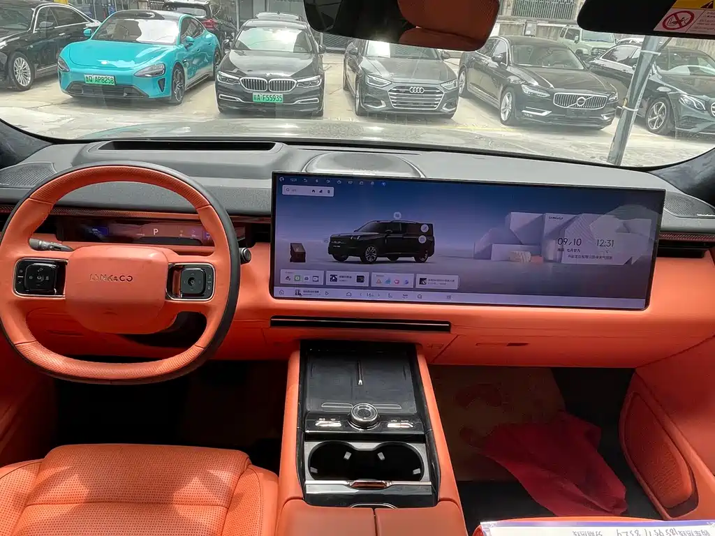 Lynk & Co 900 — миниатюра 5