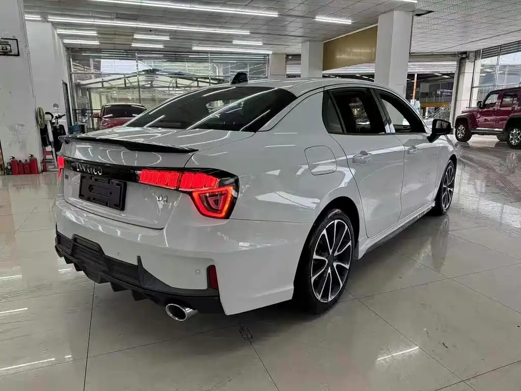 Lynk & Co 03 2019 1.5TD DCT Pro VI