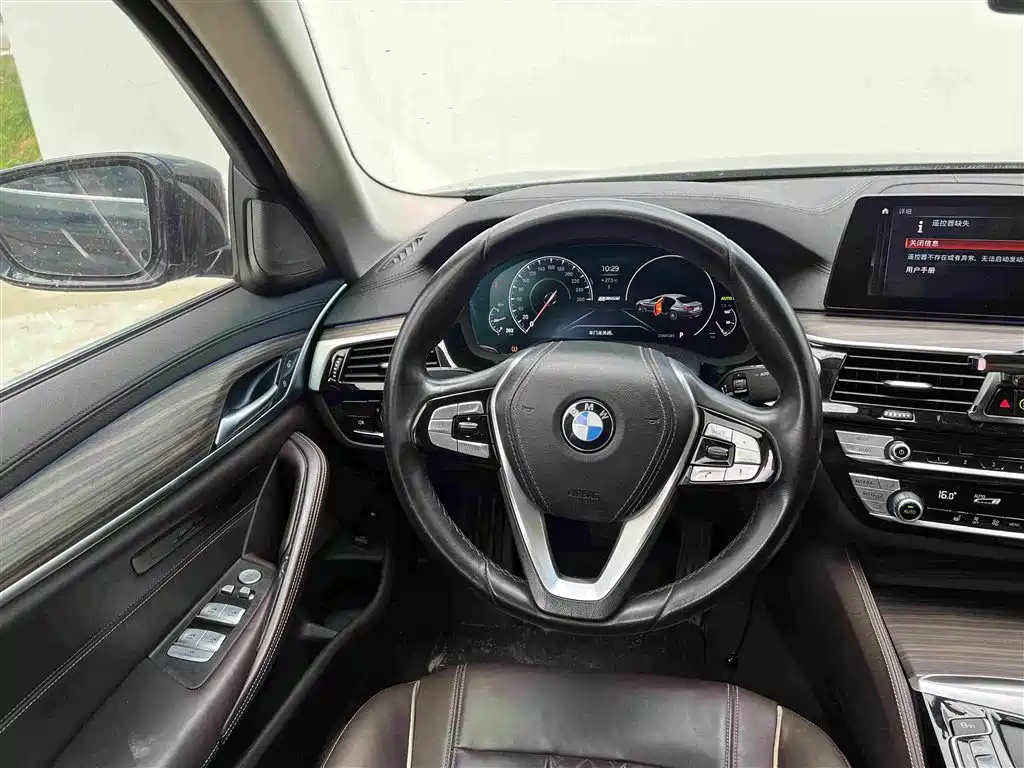 BMW 5 Series 5 2019 530Le Luxury