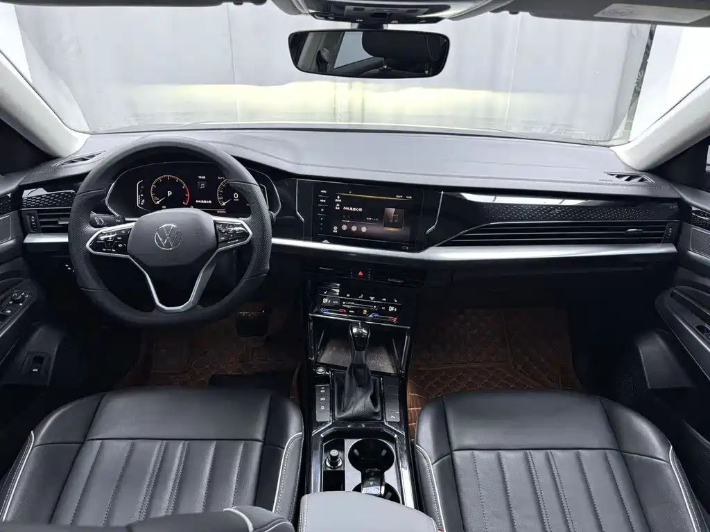 Volkswagen Passat 2023 330TSI Elite