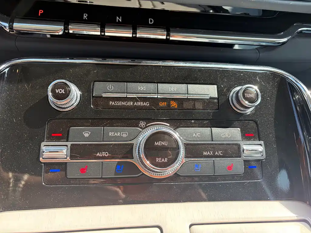 Lincoln Navigator — миниатюра 19