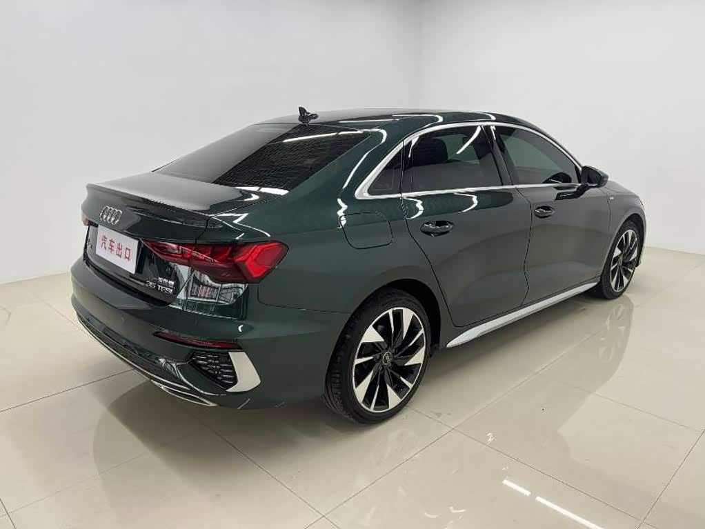 Audi A3 1.4 л 2023 г. Зелёный, пробег 45000 км