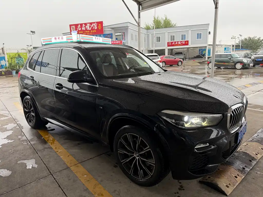 BMW X5 (Import) — миниатюра 15