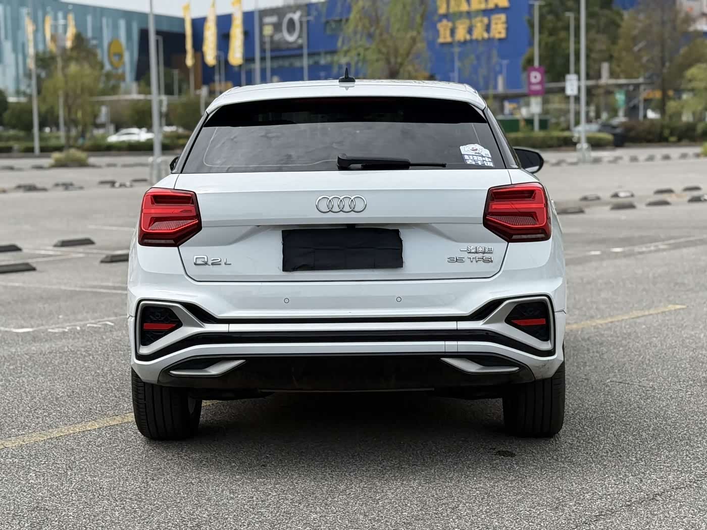 Audi Q2L 1.4 л 2021 г. Белый, пробег 28000 км