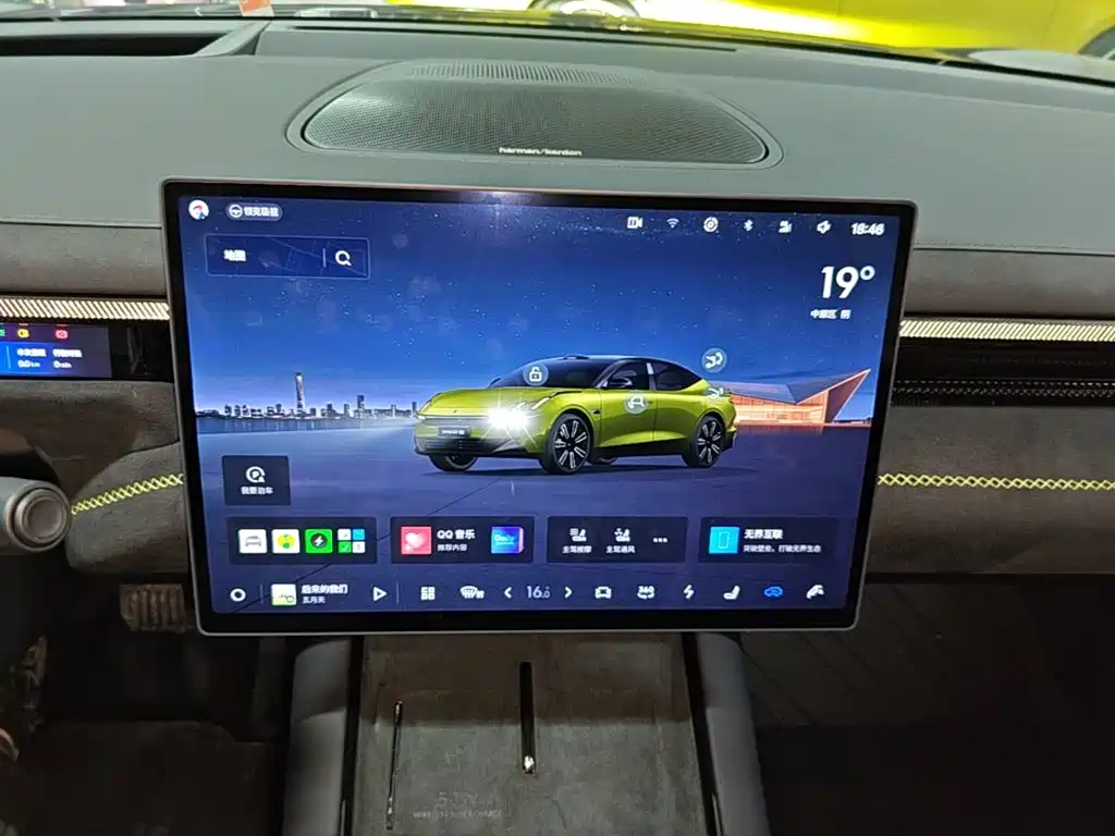 Lynk & Co 10 — миниатюра 13