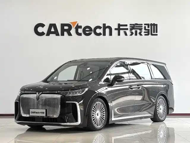 VOYAH LANTU DREAMER 2025