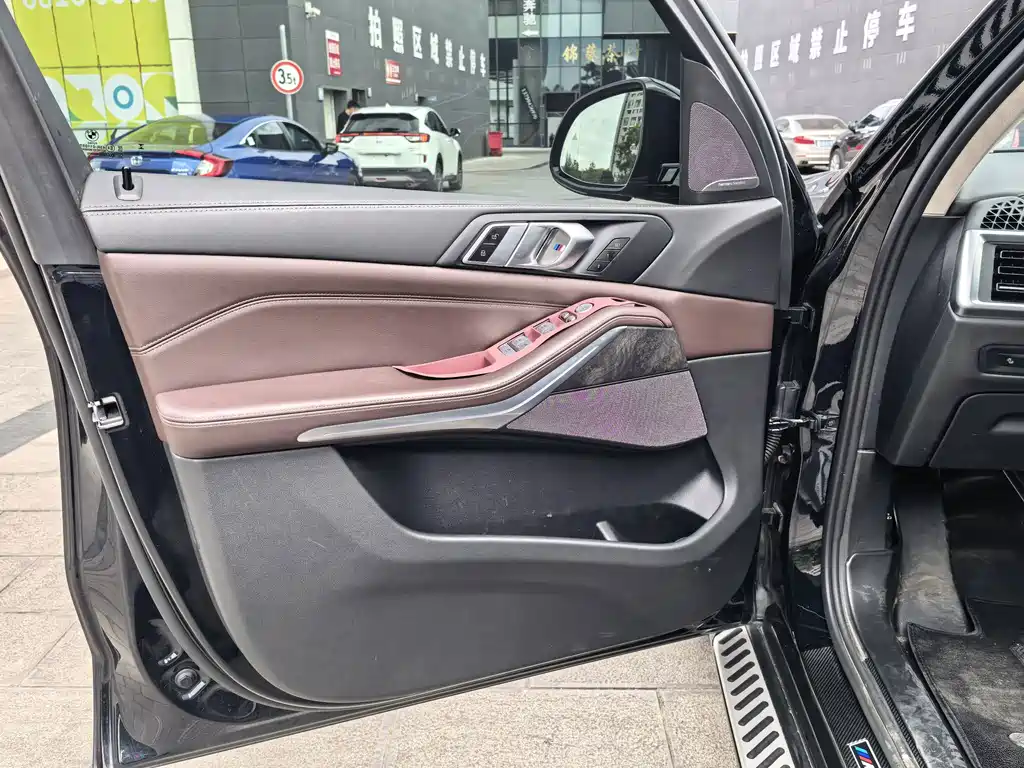 BMW X5 — миниатюра 31