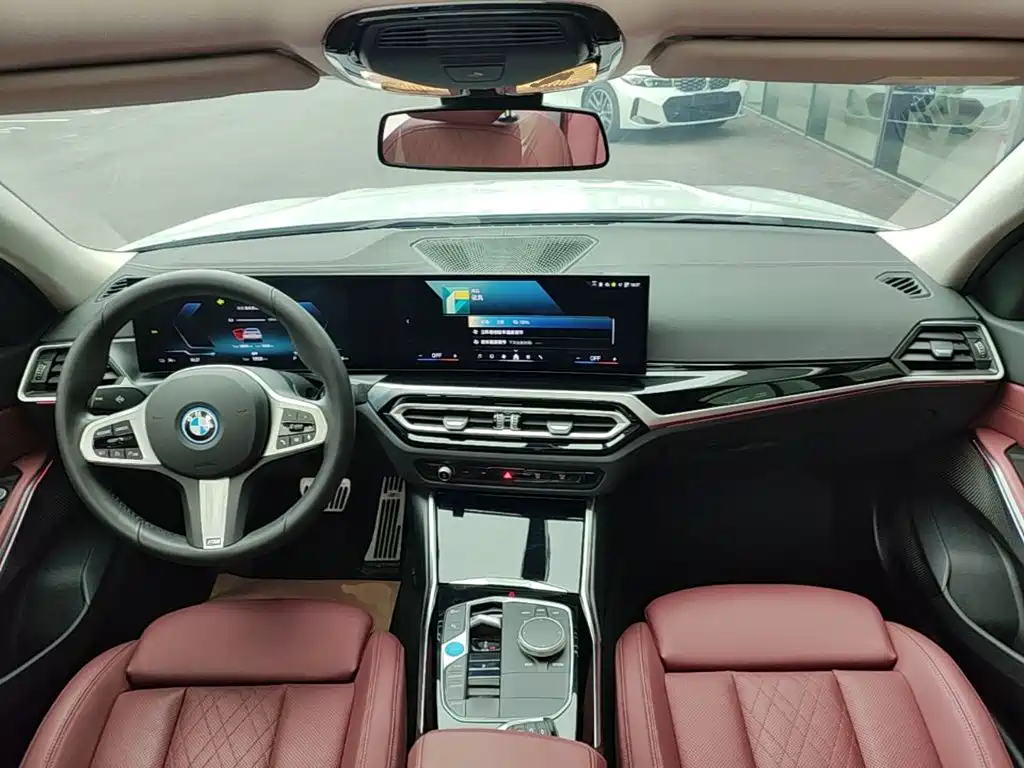 BMW i3 — миниатюра 10