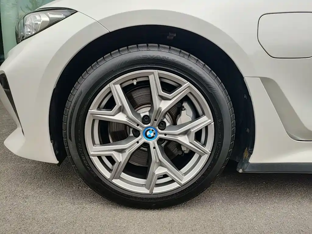 BMW i3 — миниатюра 23