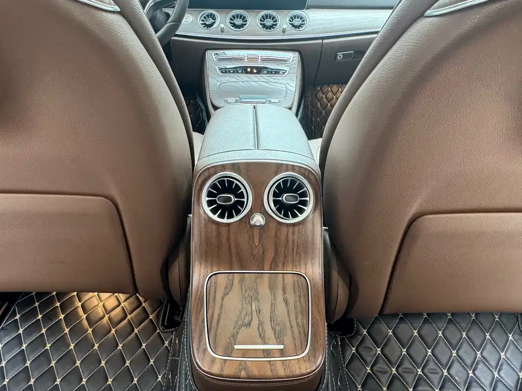 Mercedes-Benz E-Class New Energy — миниатюра 14