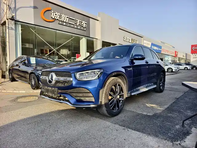 MERCEDES-BENZ GLC