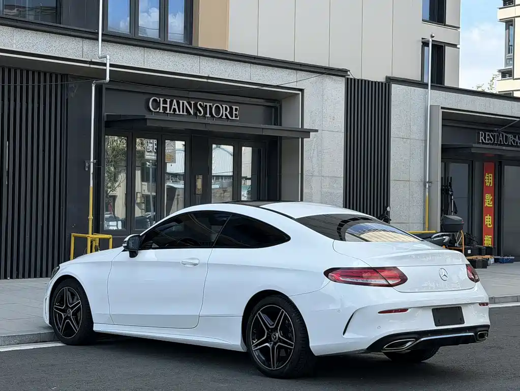 Mercedes-Benz C-Class (Import) — миниатюра 14