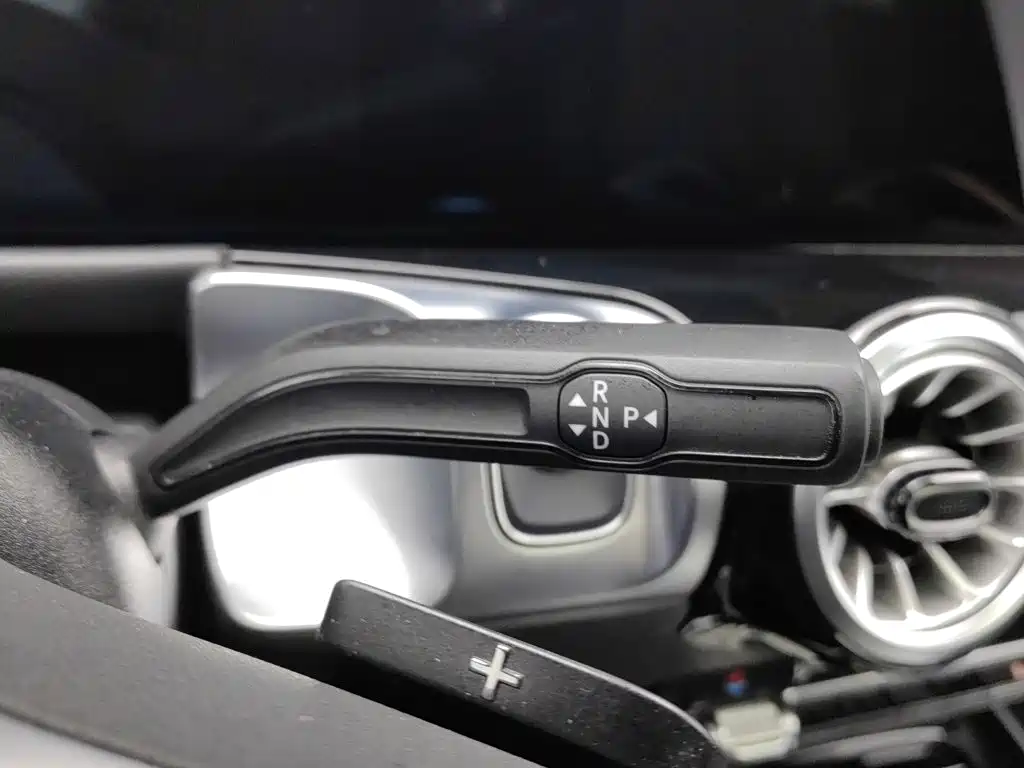 Mercedes-Benz EQB — миниатюра 13