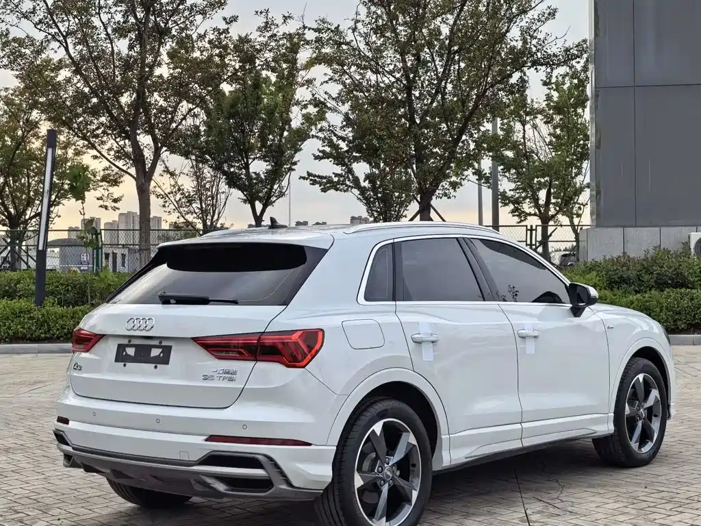 Audi Q3 — миниатюра 11