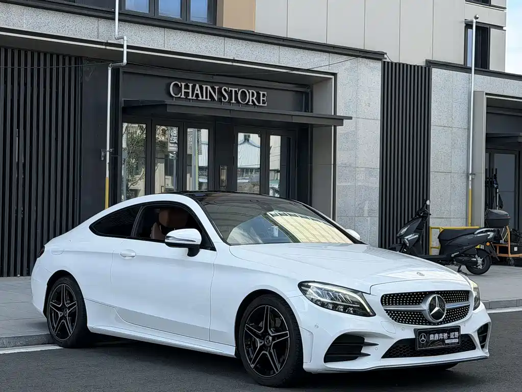 Mercedes-Benz C-Class (Import) — миниатюра 3