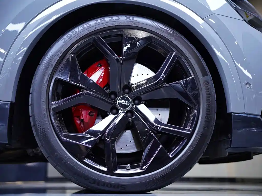 Audi RS Q8 — миниатюра 11