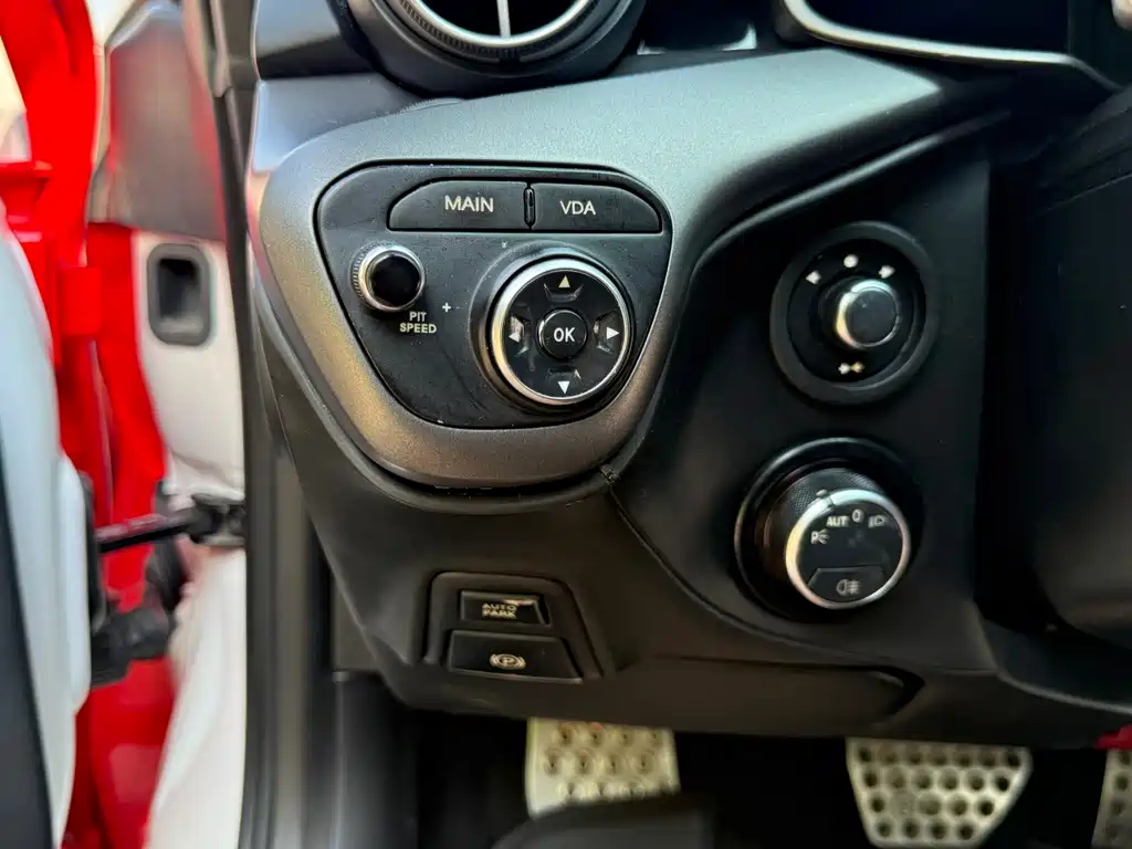 Ferrari F12berlinetta — миниатюра 14