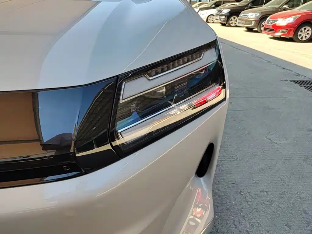 Wuling Звездный свет 730 Новая энергия — миниатюра 24
