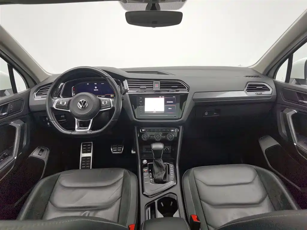 Volkswagen Tiguan L L 2021 330TSI AT R-Line