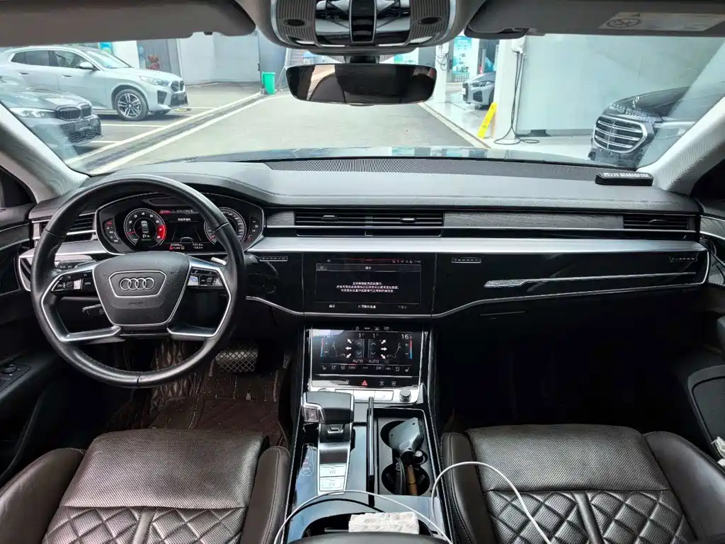 Audi A8 — миниатюра 8