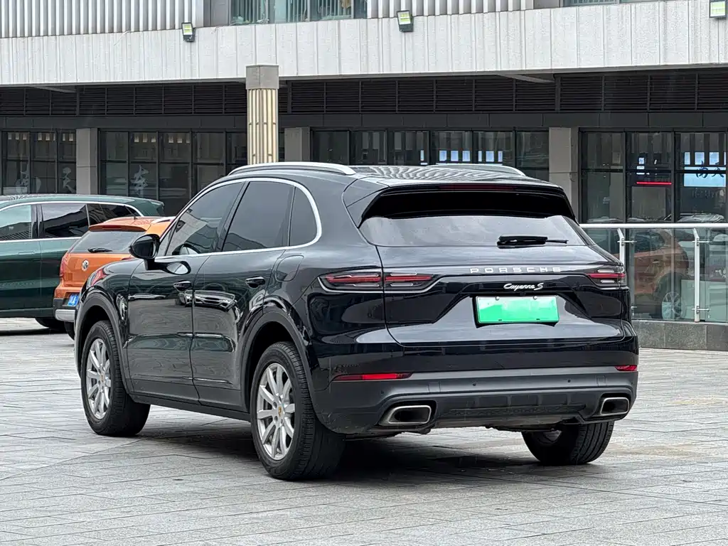 Porsche Cayenne Hybrid Cayenne E-Hybrid 2.0T, фото 5