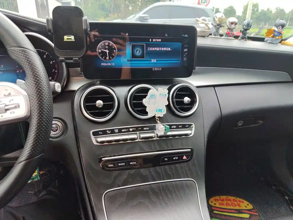 Mercedes-Benz C-Class — миниатюра 14