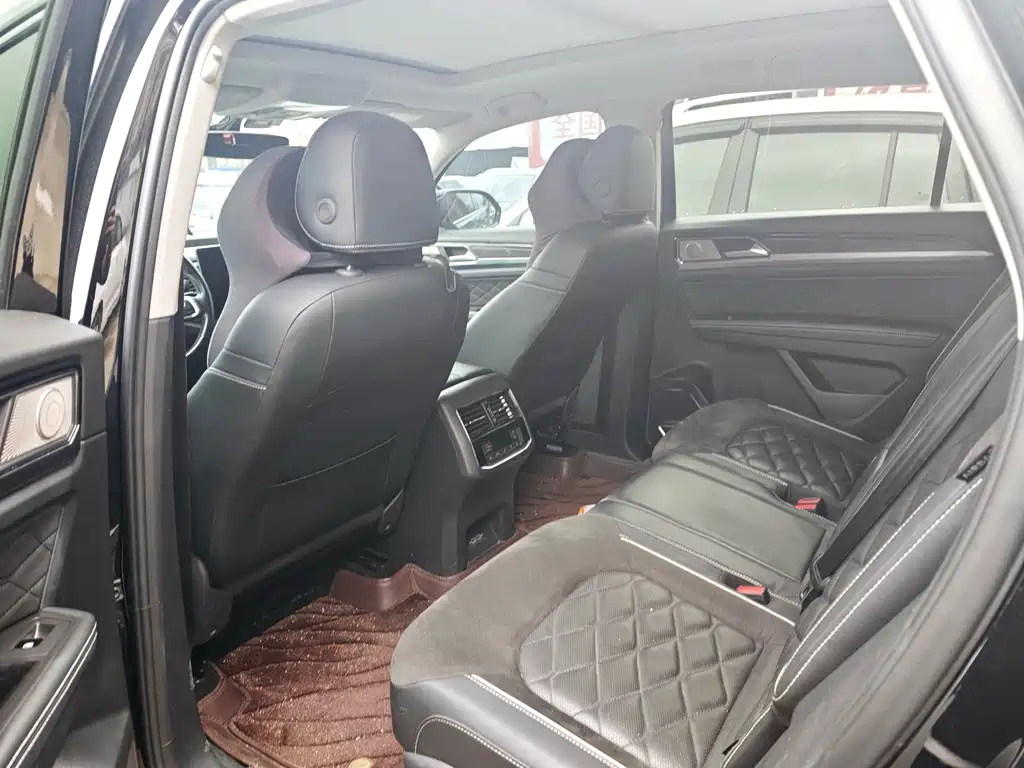 Volkswagen Teramont — миниатюра 3