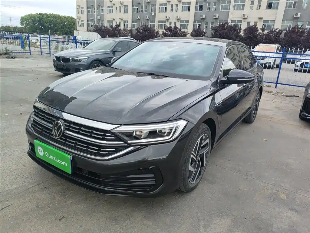 Volkswagen Sagitar 2025