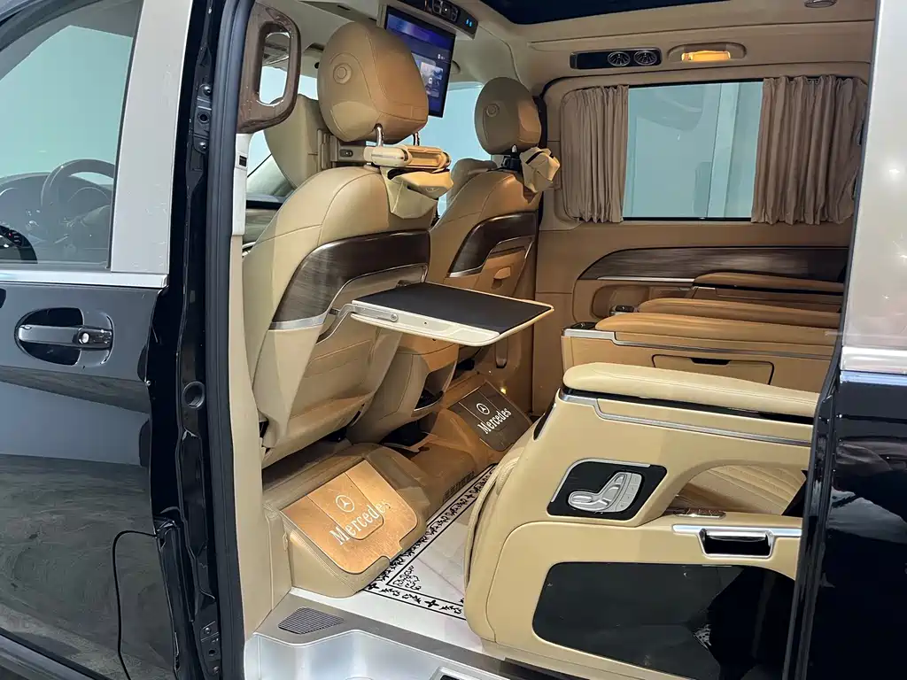 MERCEDES-BENZ V CLASS