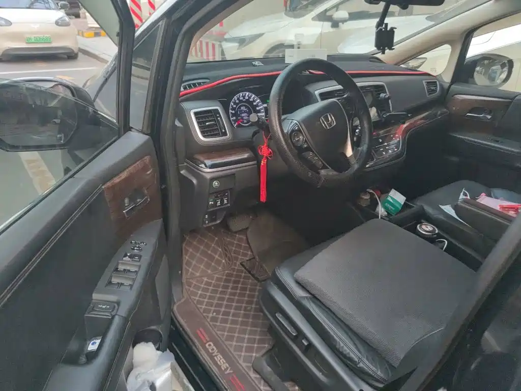 Honda Odyssey — миниатюра 12