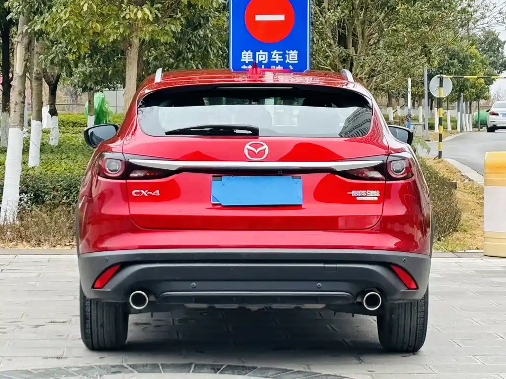 MAZDA CX 4