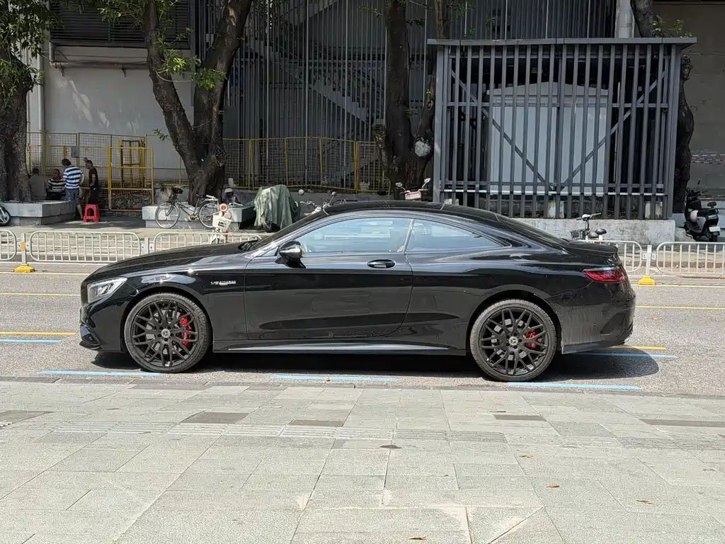 Mercedes-Benz S-Class AMG — миниатюра 3