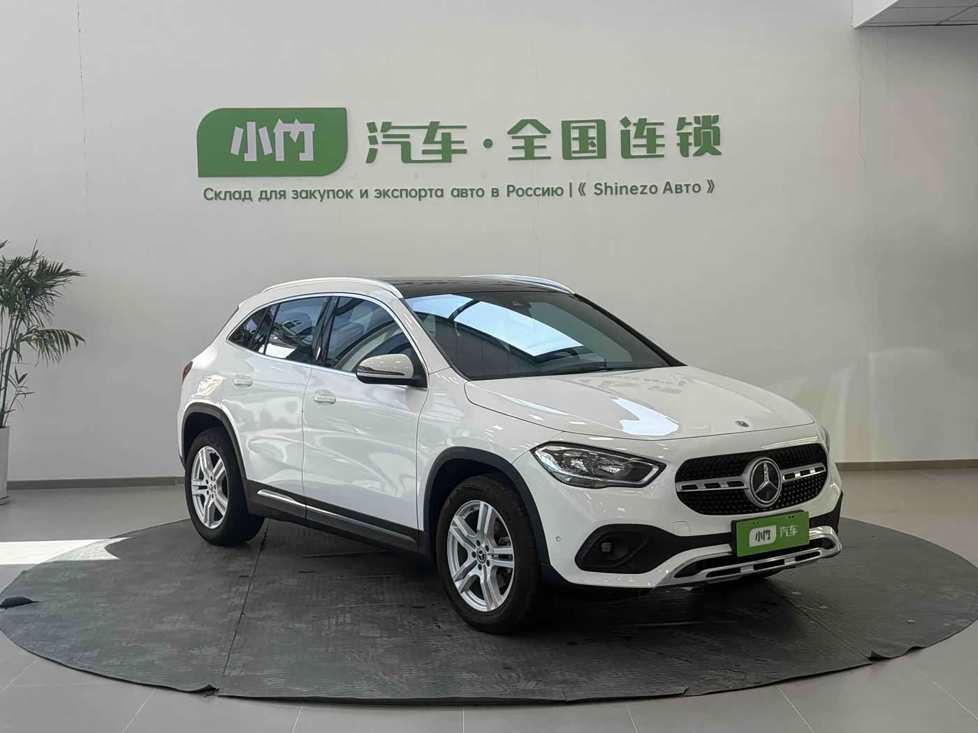 Mercedes-Benz GLA 1.3 л 2022 г. Белый, пробег 42000 км