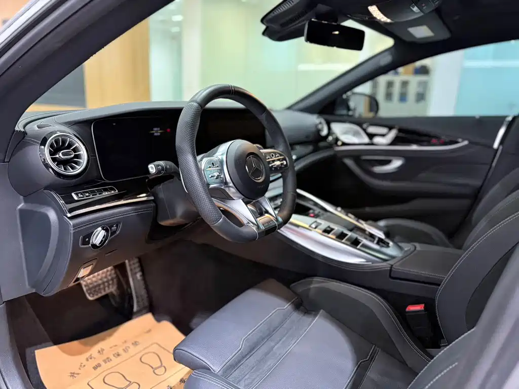 MERCEDES-BENZ AMG GT