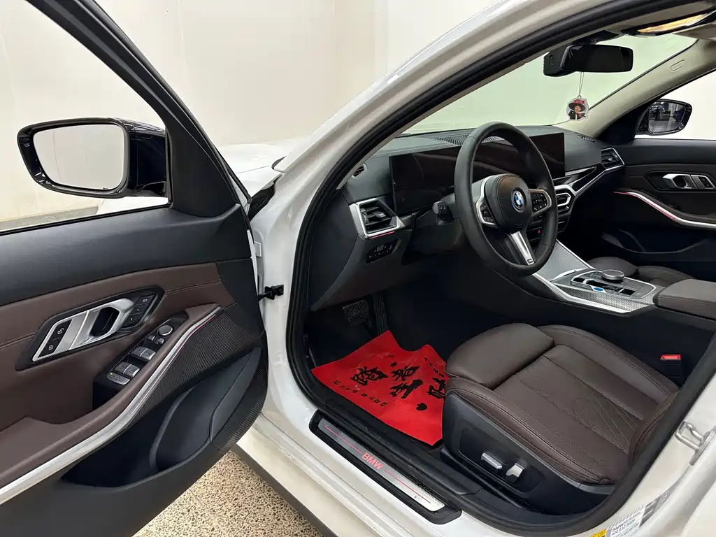 BMW i3 — миниатюра 13