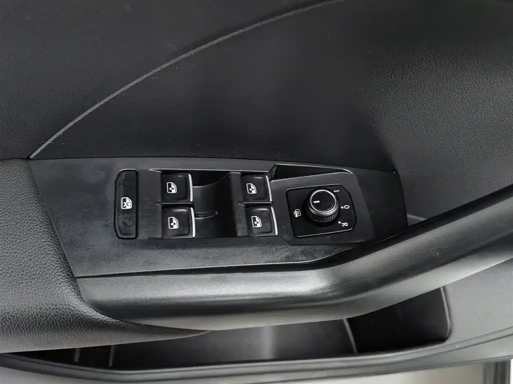 VOLKSWAGEN EXPLORING THE SHADOW