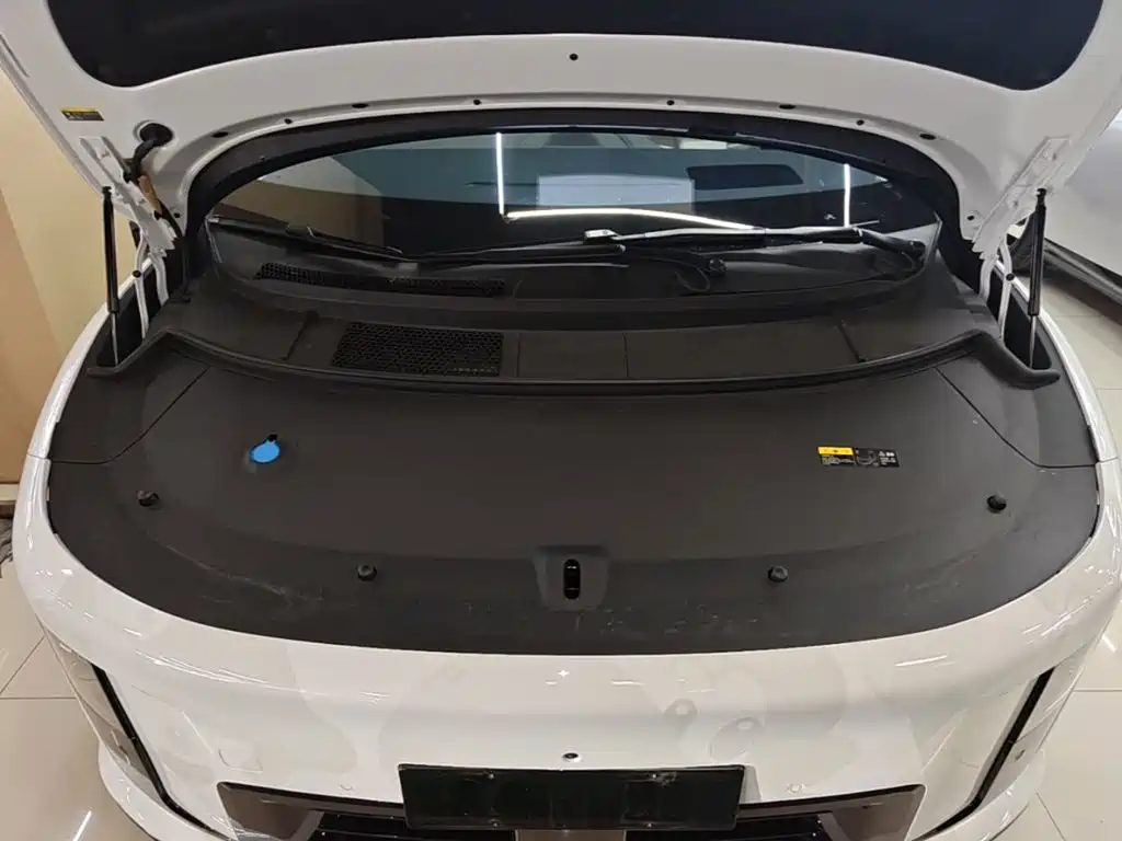 Li Auto Li i8 — миниатюра 20