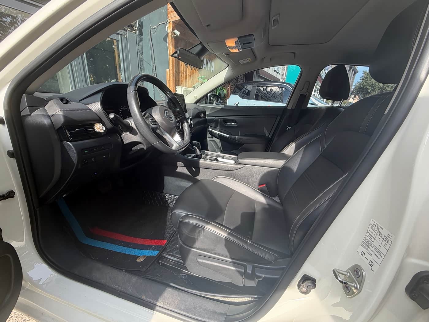 Nissan Sylphy 1.6 л 2023 г. Белый, пробег 49000 км