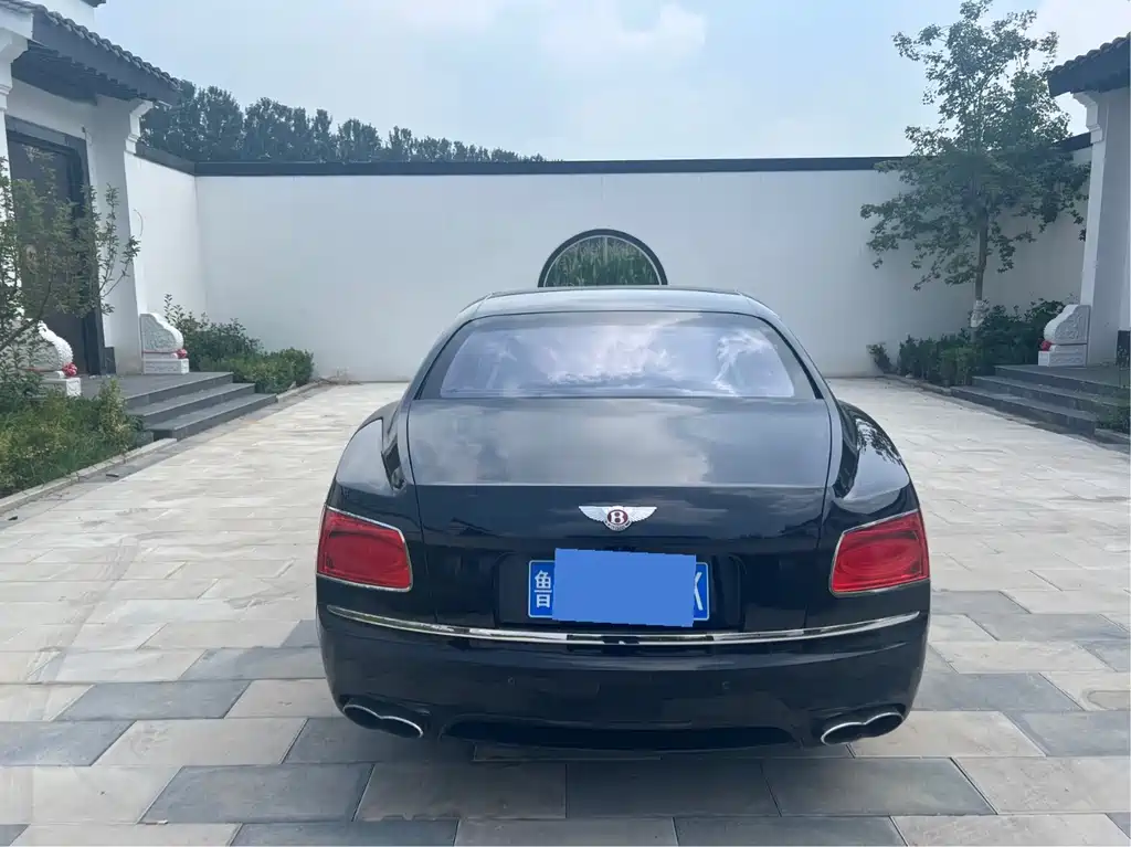 Bentley Flying Spur 2017 4.0T V8 Standard