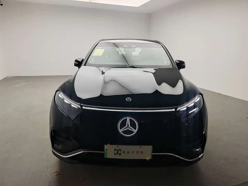 Mercedes-Benz EQS SUV — миниатюра 13